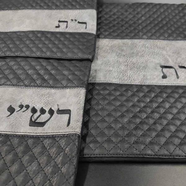 כיסוי לטלית ותפילין רש"י ורבנו תם