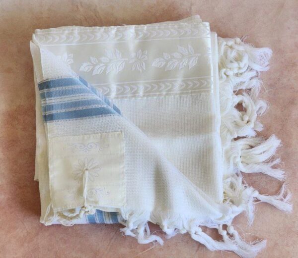 טלית צמר