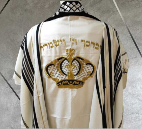 טלית מעוצבת