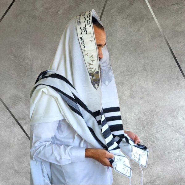 טלית מעוצבת