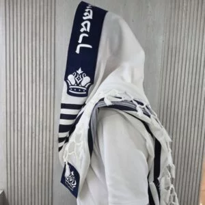 טלית צמר מעוצבת