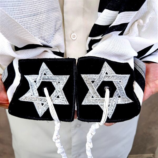 פינות לטלית
